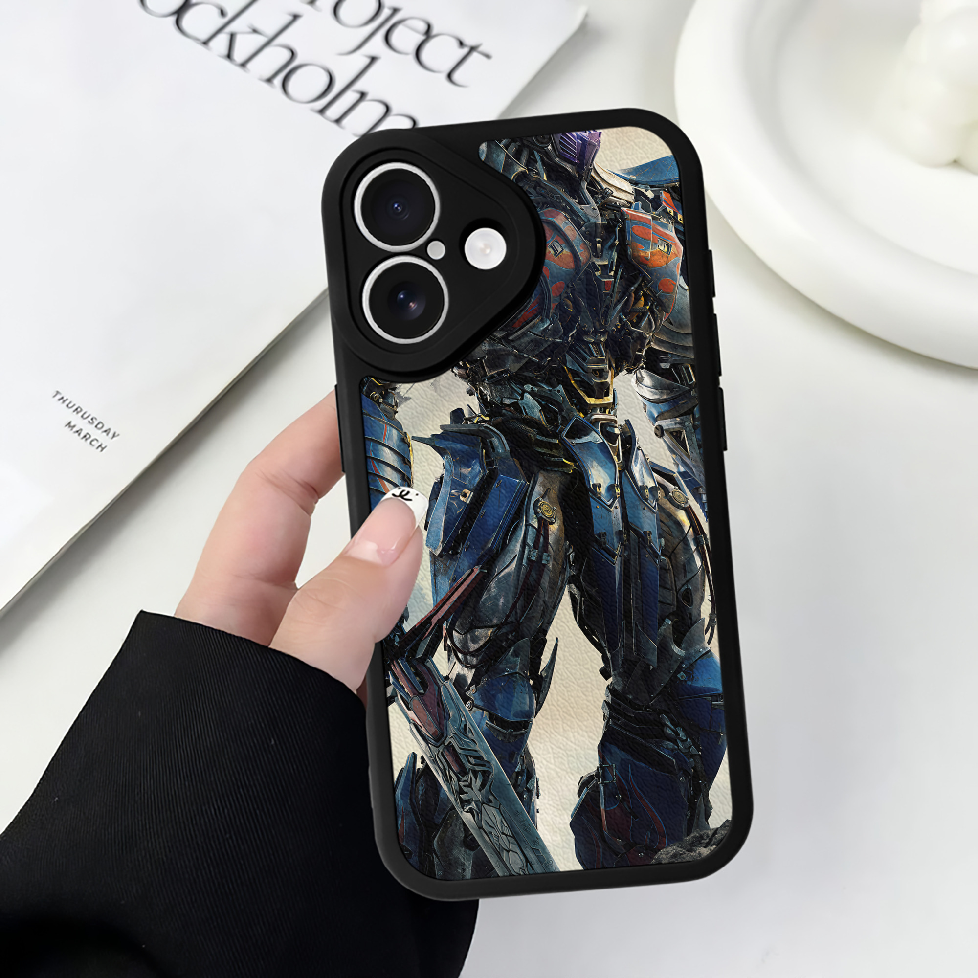 （画像用） Transformers トランスフォーマー 【iPhone 16シリーズ対応】シリコンスマホケース（レザー調） 材質：シリコン